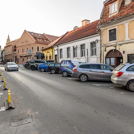 Koa - Hidden Old Town Apartment Brasov Exterior photo
